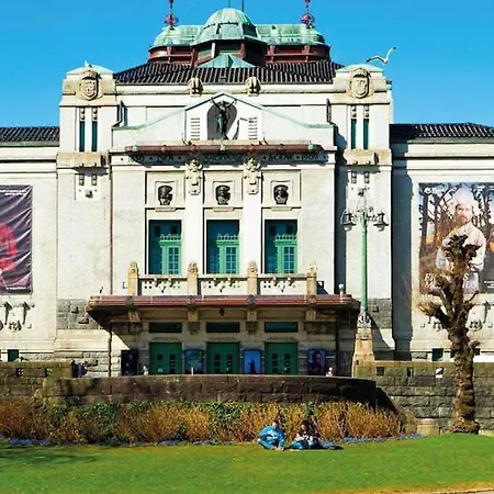 Cozy Gem In The Heart Of Apartment Bergen